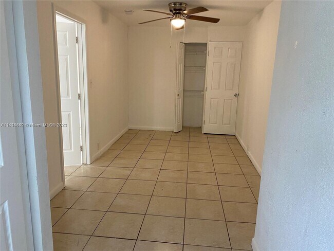 Photo - 2336 Taft St