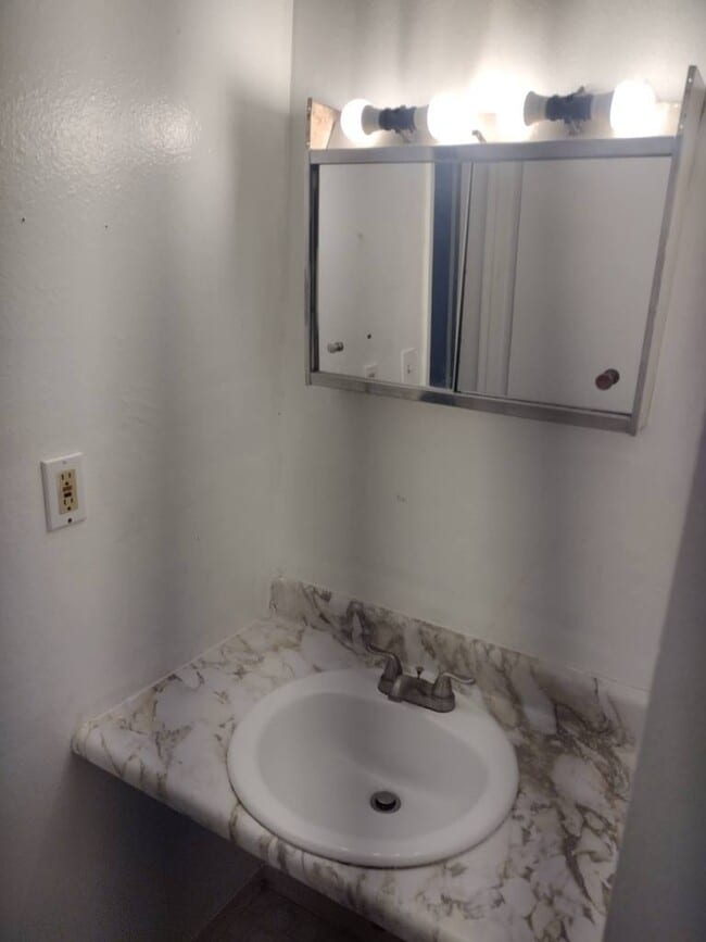 Photo - 8480 Jewel Lake Rd Unit 11