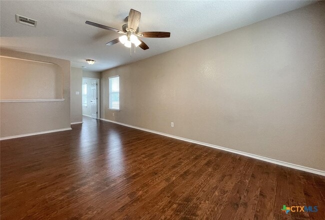 Photo - 2237 Stoneleigh Dr