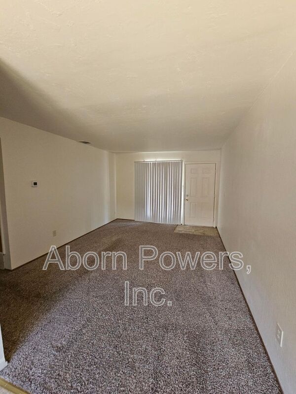 Photo - 1255 Williams Way