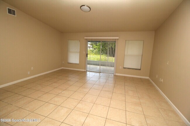 Photo - 1911 Garbett Ave