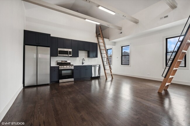 Photo - 1114 W Grand Ave