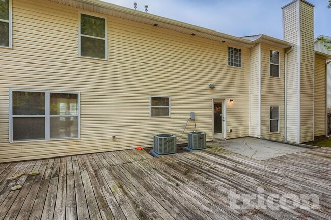 Photo - 3368 Hunting Creek Pass