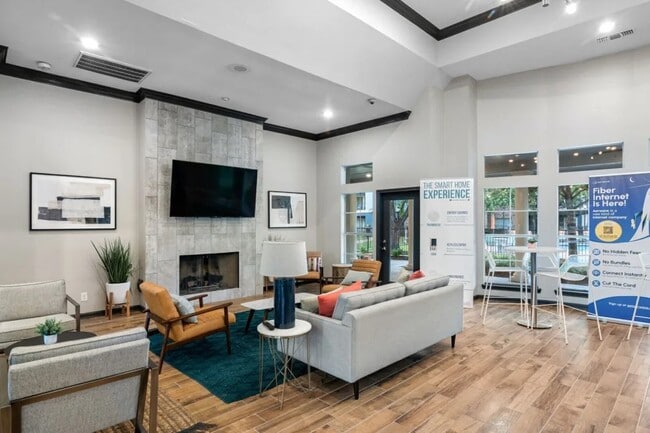 Photo - 656 Hollister Rd Unidad 0934