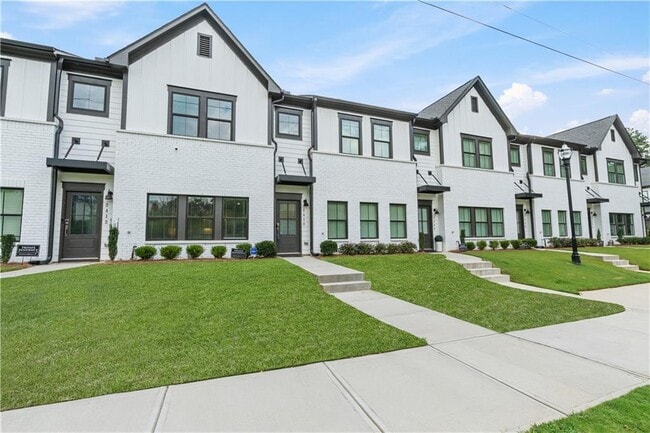 Photo - 2410 Lakeshore Ln