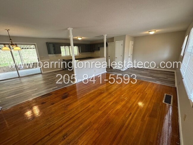 Photo - 1608 4th Pl NW