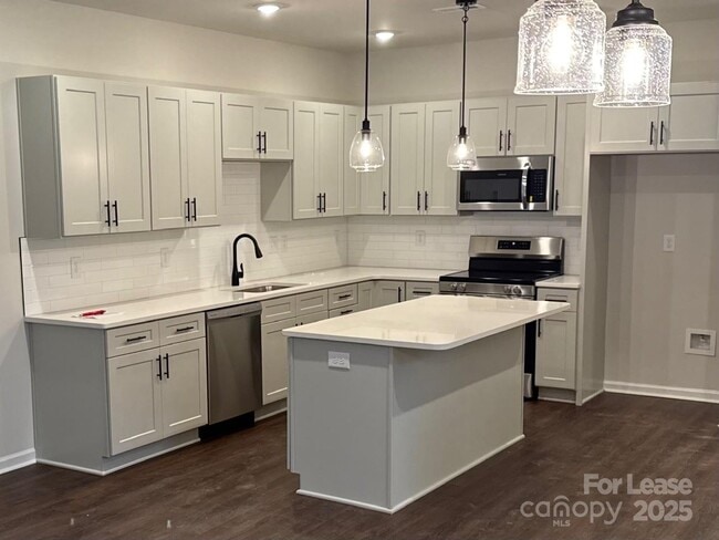 Photo - 9717 Misenheimer Rd