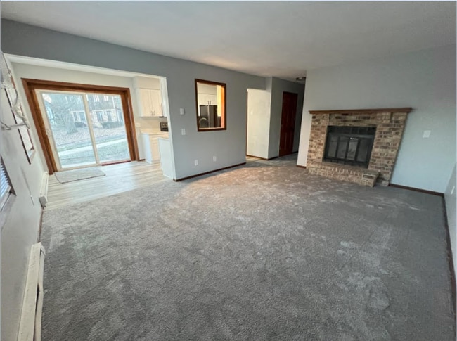 Photo - 2 S Wickham Ct Unit 2