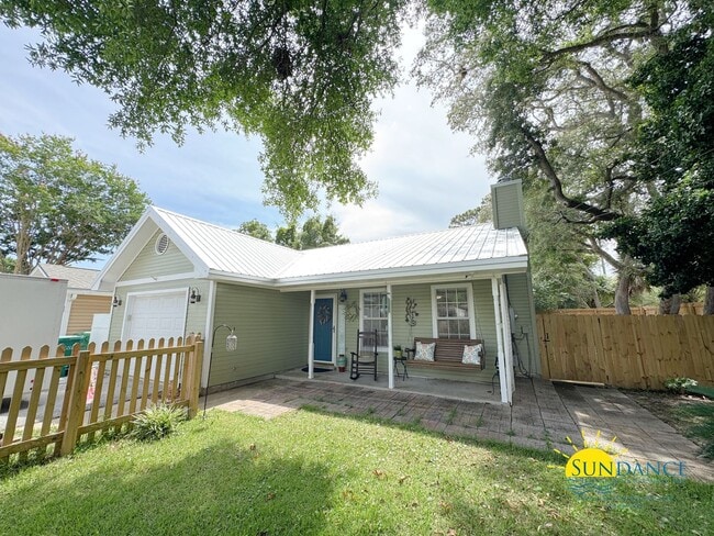 Charming 3-Bedroom Home in Shalimar – Conv... - Charming 3-Bedroom Home in Shalimar – Conv...