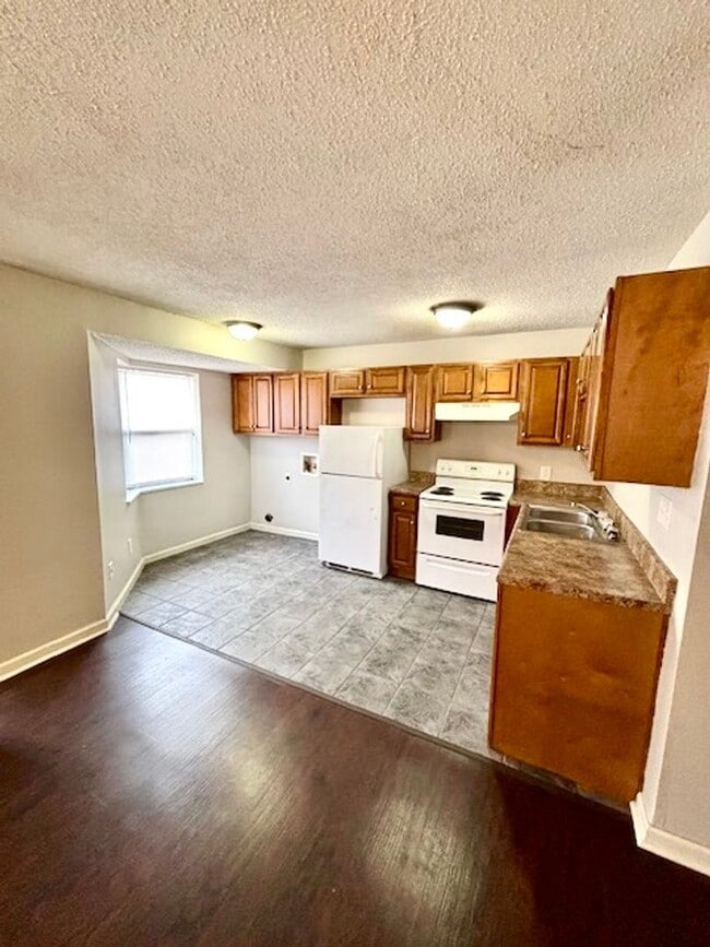 Building Photo - 4721 Samantha Ave Unit 4723 Samantha Ave