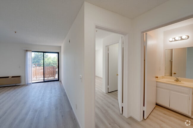 1HAB, 1BA - 750 ft²