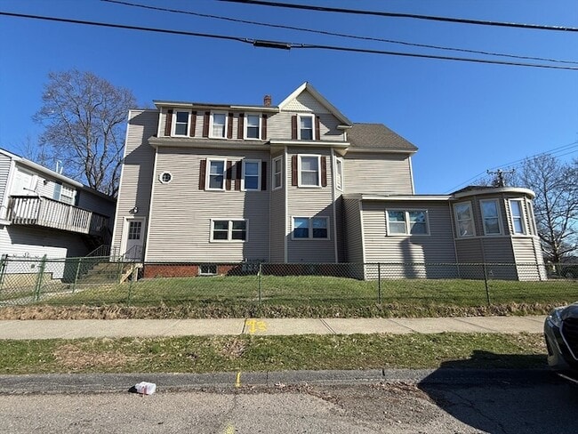 Photo - 132 Coburn Ave Unit 3