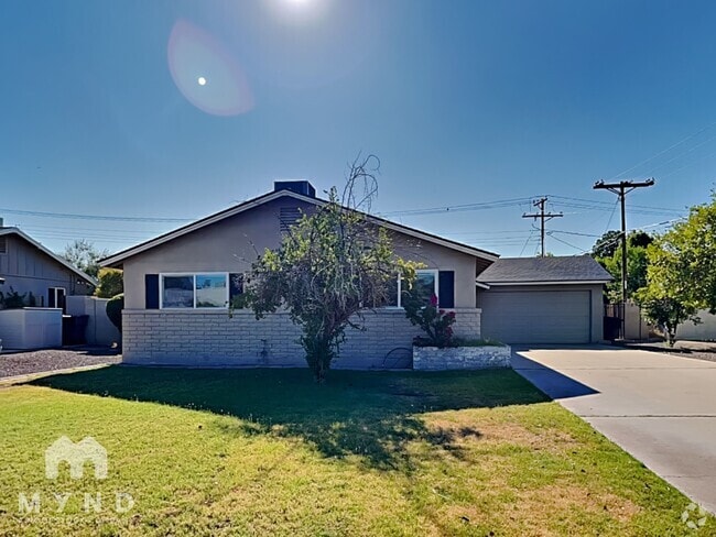 Building Photo - 3037 N 81st St Rental