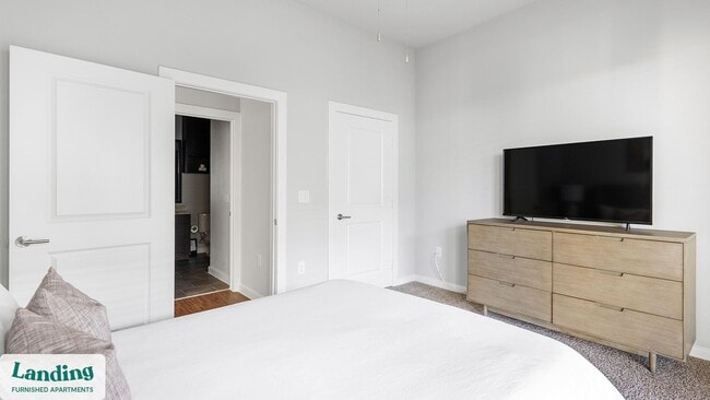 Photo - 4300 Cromwell Dr Unidad 4309