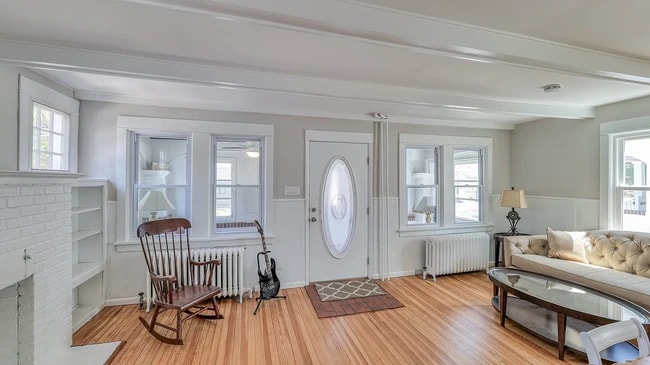 Photo - 32 W Johnson Ave