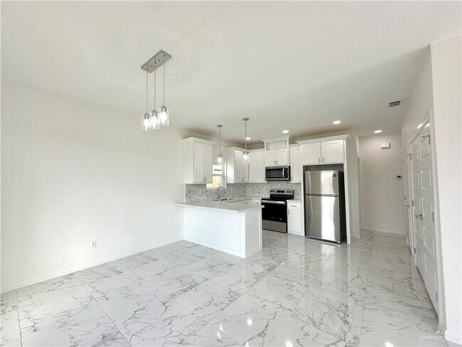 Photo - 13 Selena St Unit 3