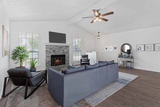 Photo - 11500 Ruffed Grouse Dr House