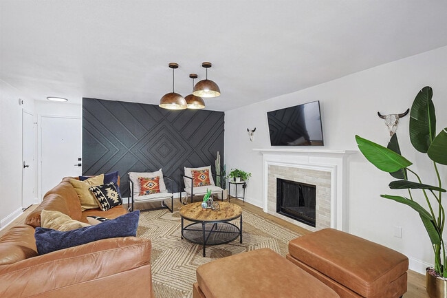 Photo - 6872 Greenleaf Dr Unidad ID1034547P