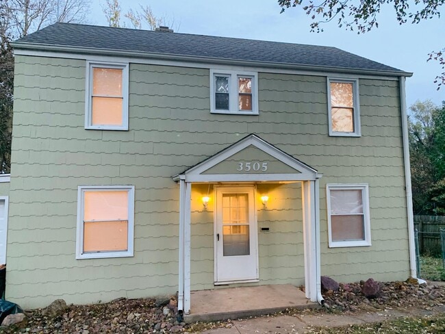 Building Photo - 3505 N 49th St Rental