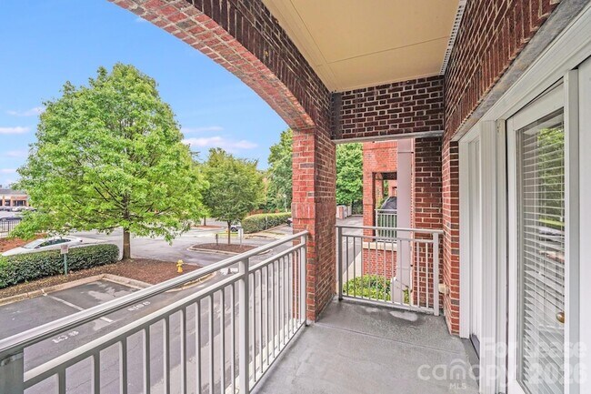 1903 Kenilworth Ave Unit 109
