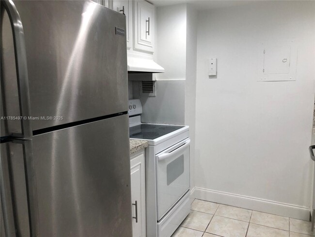 Photo - 2450 NE 135th St Unit 408