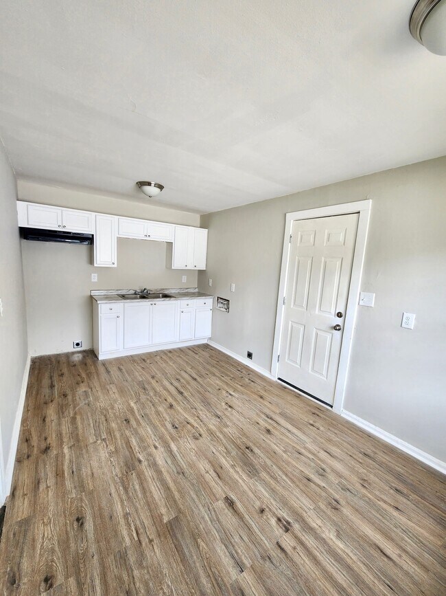 Photo - 2804 32nd Way SW