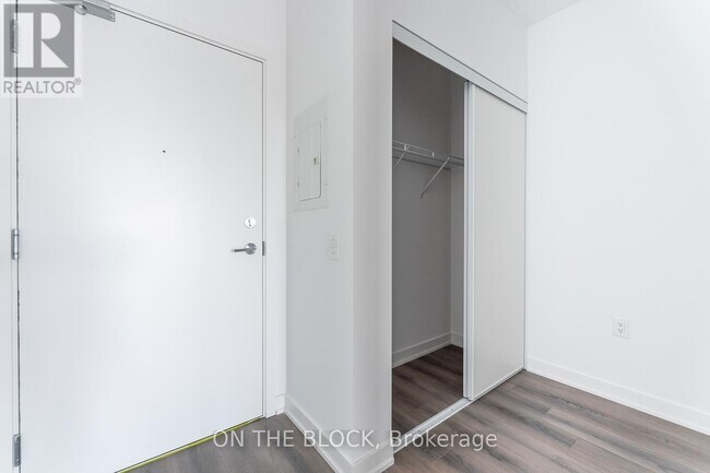 Photo - 7437 Kingston Rd Unit 314