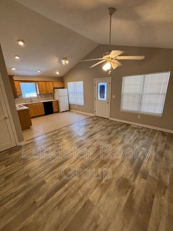 Photo - 3763 Parthenia Ave