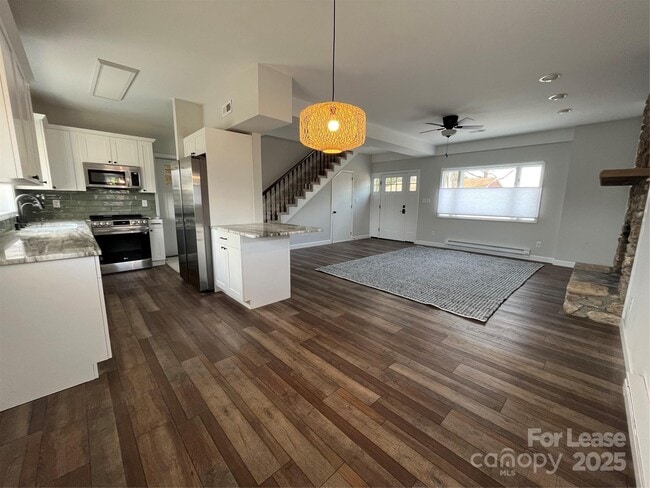 Photo - 303 Hi Alta Ave