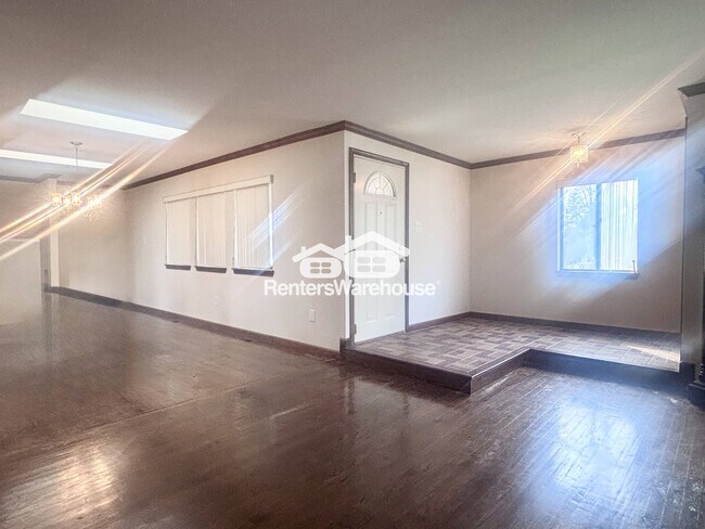 9461 Farewell Rd