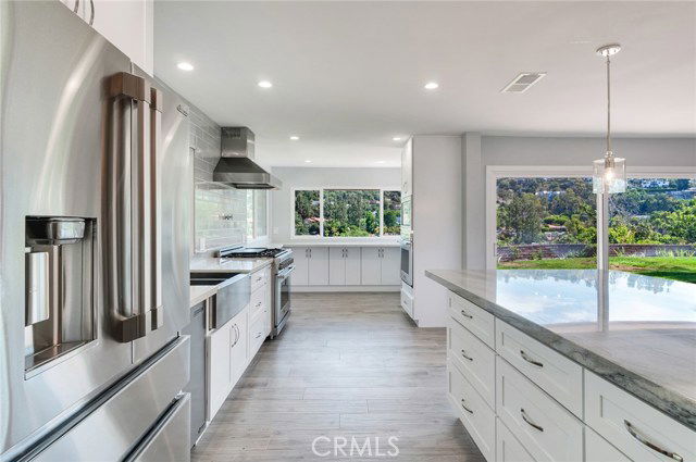 Photo - 11761 Highview Dr