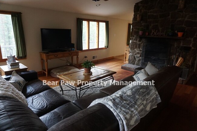 Photo - Nice House on Upper Bear Creek!!