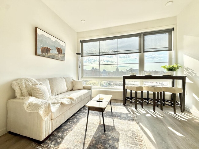 Photo - 501 N Perth St Unidad SI ID1289469P