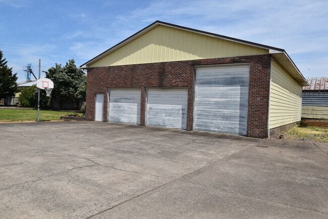 Photo - Spacious home on acreage and a Dairy Farm