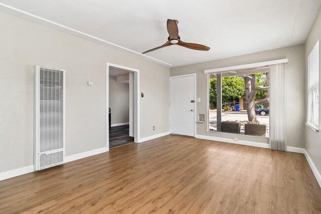 Photo - 3712 Odom St