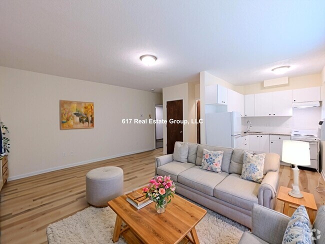 Building Photo - 2018 Commonwealth Ave Rental