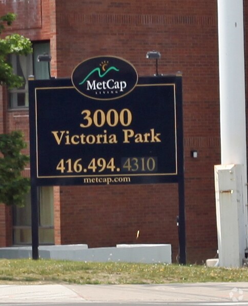 Photo - Warren Court Apartments