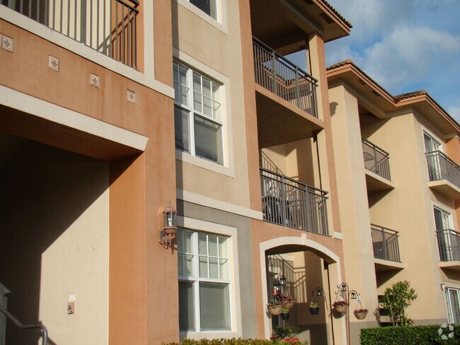 Building Photo - Unbeatable Prices in a Prime Location – Le... Unit 10242-A2 - Atlanta Rental