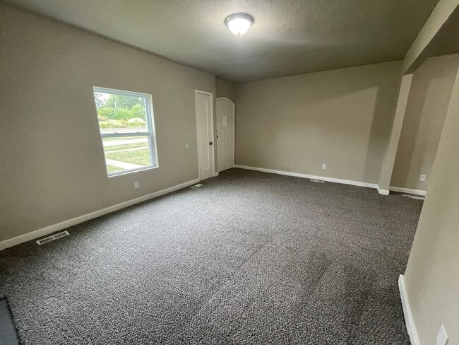 Photo - 2 bedroom 1 Bathroom Home in Marshalltown ...