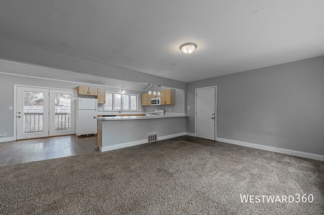 Photo - 2221 Belmont Ave