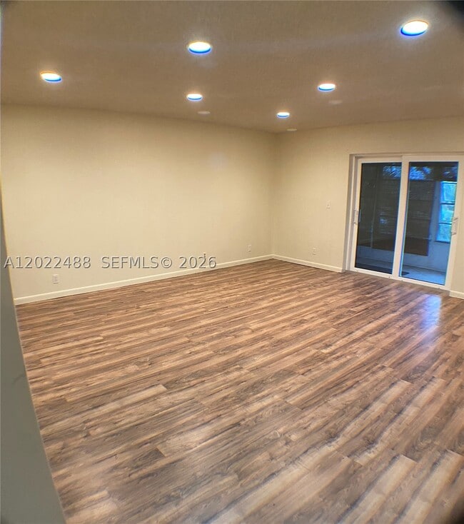 Building Photo - 2061 NW 47th Terrace Unit 302