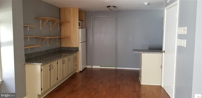 Photo - 736 Ridge Dr
