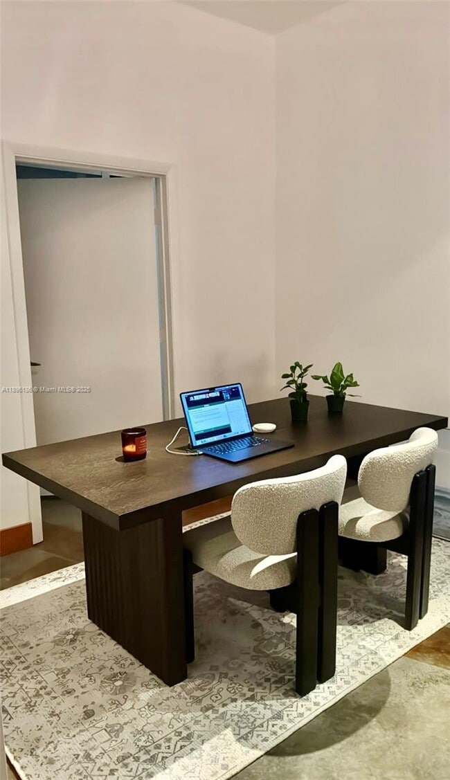 Photo - 2001 Meridian Ave Unit 417