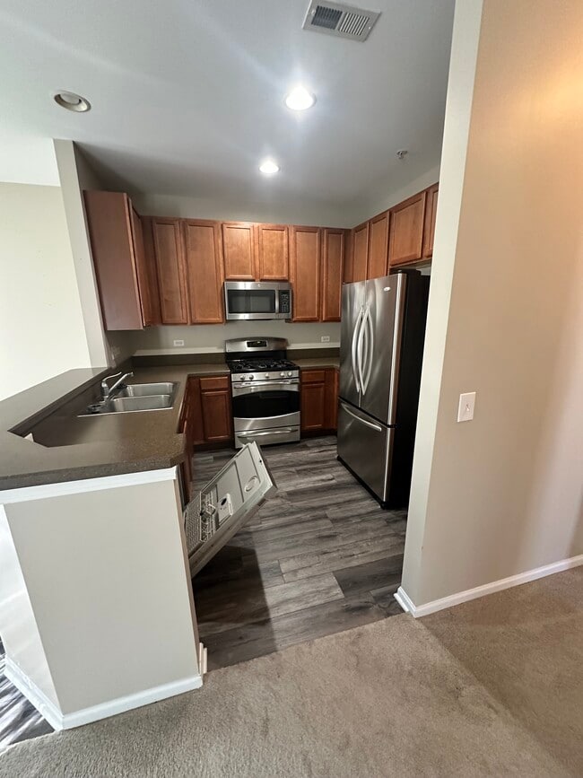 Building Photo - 2220 Aurora Dr Unit 1