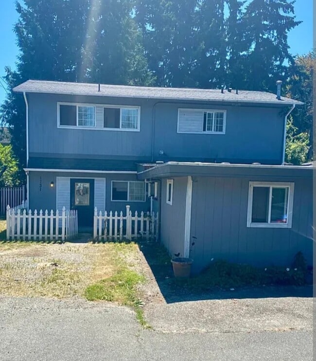 Photo - 1731 NE Northgate Way