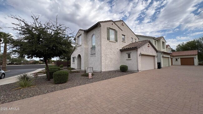 5396 W Molly Ln