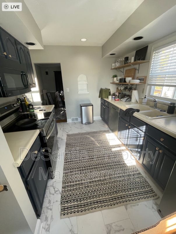 Photo - 811 California Ave