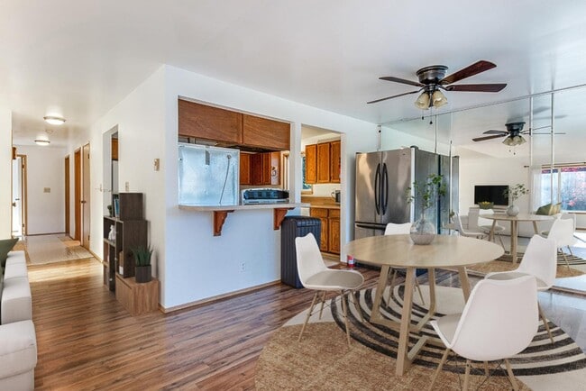 Photo - 1103 Martin Luther King Jr Way