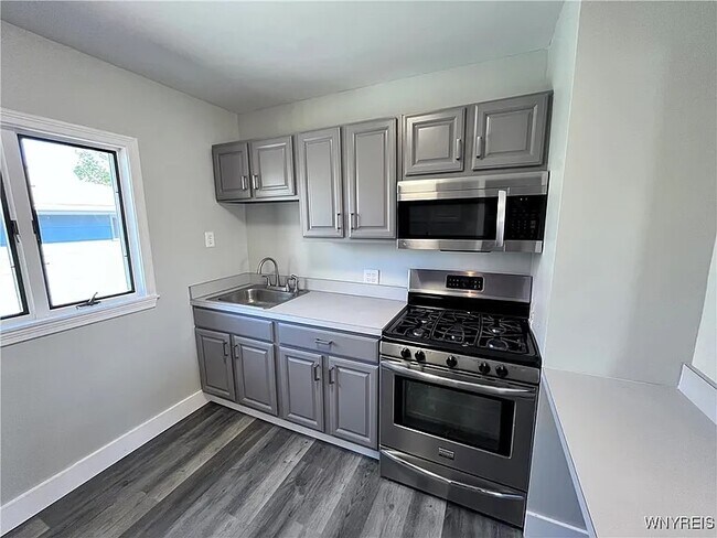 Photo - 146 Ramsdell Ave Unidad Upper