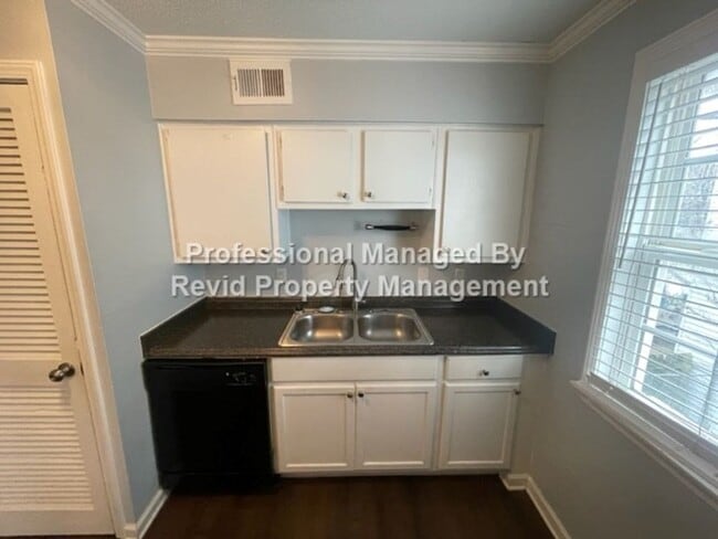 Photo - 36 N Auburndale St Unidad 1